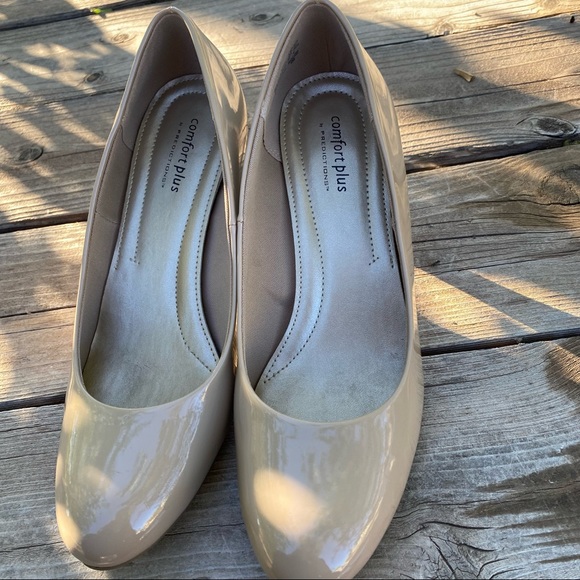 Comfort plus by Predictions Nude 3” heeled pumps. style name:” Karmen”